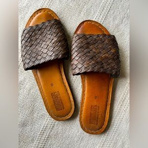 Mohinders Womens Woven Sandal